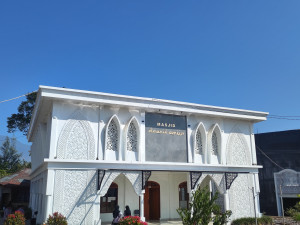 Masjid Daarul Amiin